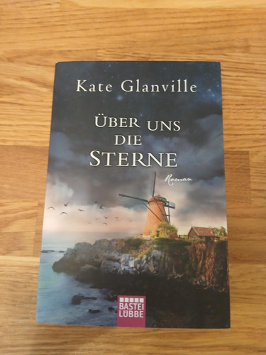 Kate glanville über uns - -,